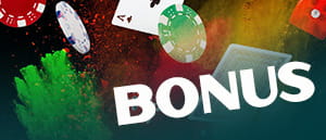 Alcune carte da gioco usate nel baccarat, delle chips e la scritta 'bonus'.
