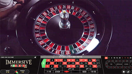 Schermata di gioco dell'Immersive Roulette Evolution Gaming, con primo piano della ruota.