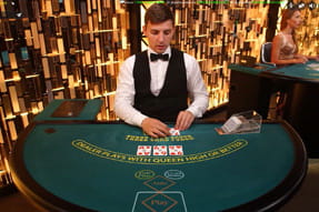Il tavolo del Three Card Poker presente sul catalogo live del casinò Lottomatica.