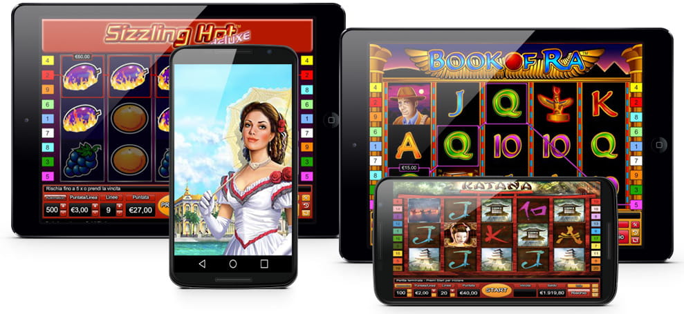 Diversi giochi slot prodotti da Novomatic appaiono su schermi di dispositivi mobile differenti per tipologia e dimensione.
